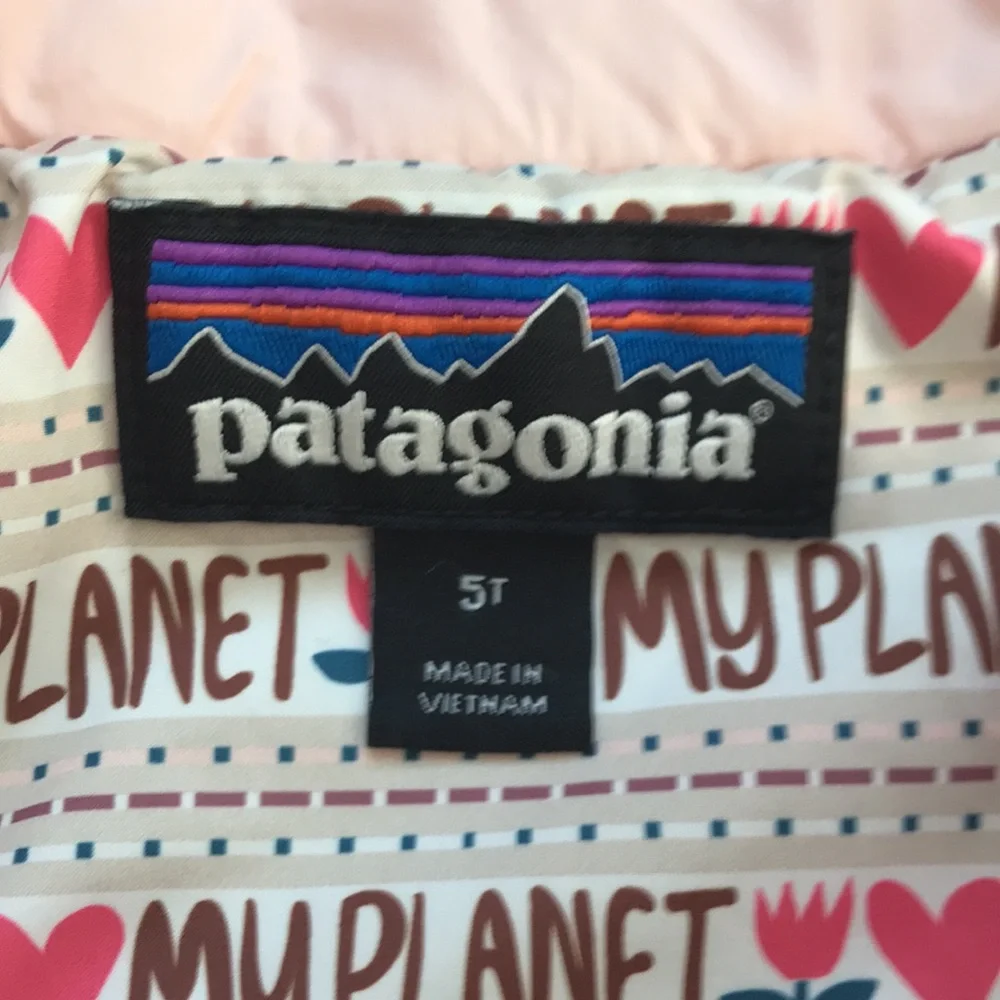 Patagonia Lighweight Puffer Jaket (size 5T)